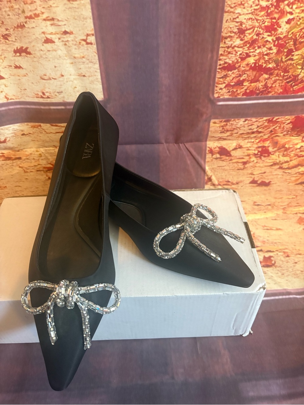 Brand new Zara Black Pointed Toe Flats with Crystal Bow size 38